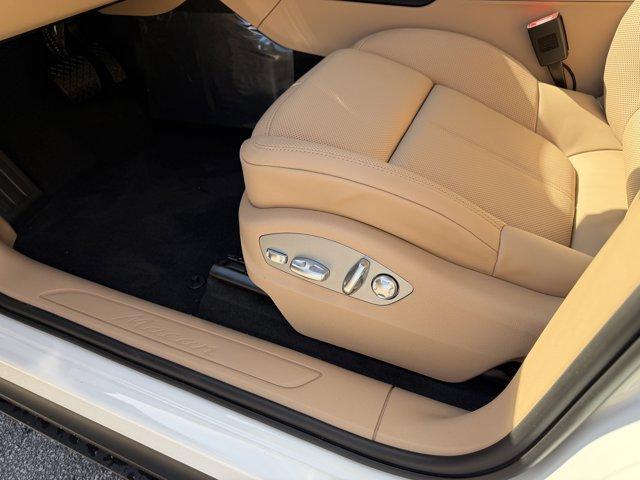صورة مصغرة 11 لـ 2026 Porsche MACAN BASE