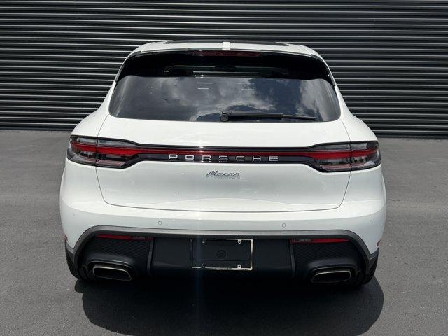 صورة 10 لـ 2026 Porsche MACAN BASE