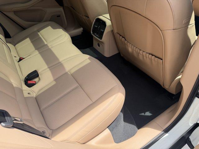 صورة مصغرة 19 لـ 2026 Porsche MACAN BASE