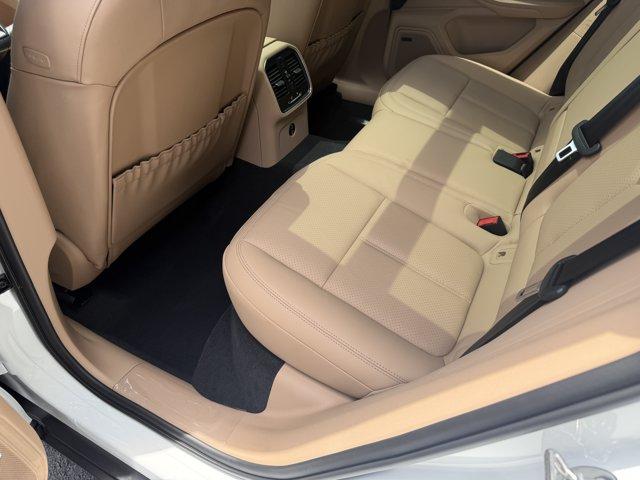 صورة مصغرة 17 لـ 2026 Porsche MACAN BASE