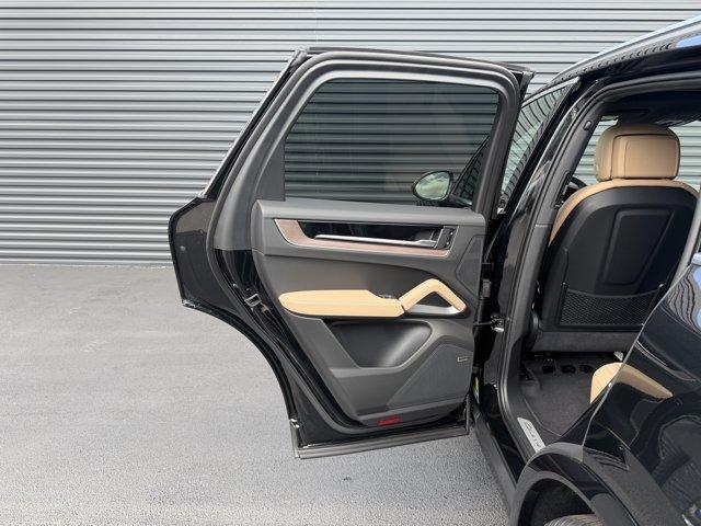 2026 Porsche CAYENNE BASE — миниатюра 23