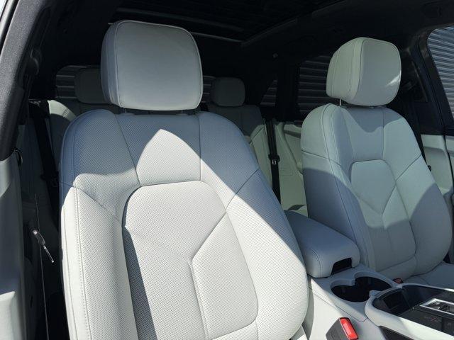 2026 Porsche MACAN BASE — миниатюра 20