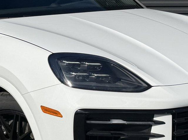 2026 Porsche CAYENNE AWD 缩略图 11