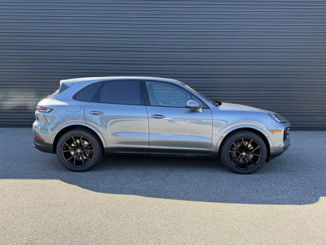 صورة 8 لـ 2026 Porsche CAYENNE BASE