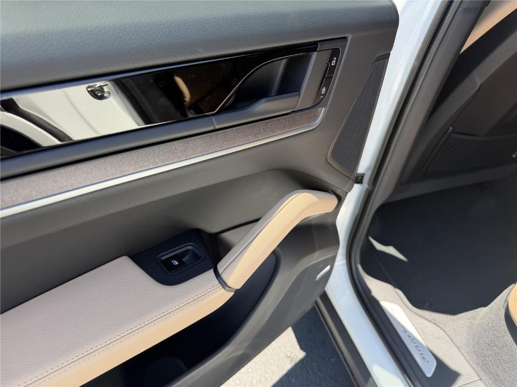 صورة مصغرة 24 لـ 2026 Porsche CAYENNE BASE