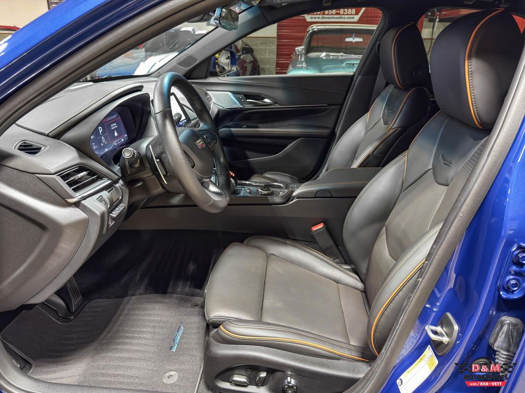 2023 Cadillac CT4-V V-SERIES — миниатюра 12