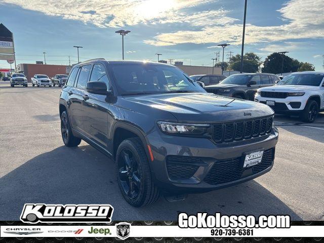 New 2025 Jeep Grand Cherokee Laredo