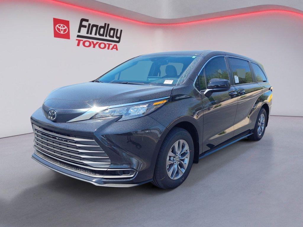 New 2026 Toyota Sienna LE