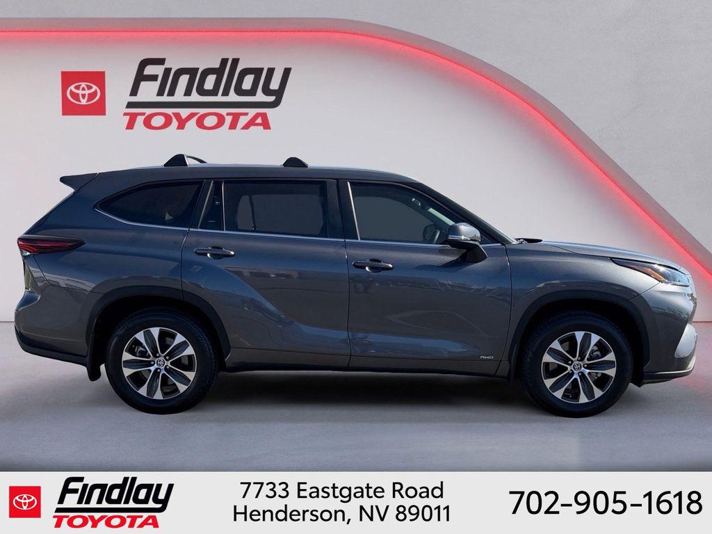 صورة مصغرة 11 لـ 2025 Toyota HIGHLANDER HYBRID XLE