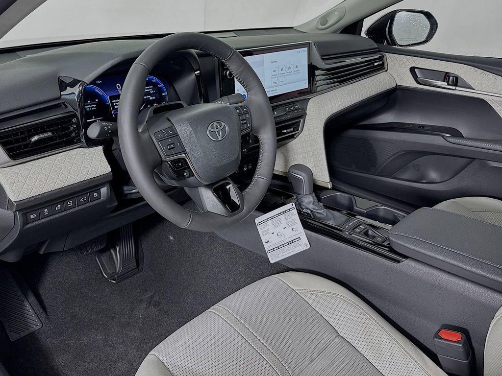 2026 Toyota CAMRY XLE photo 5