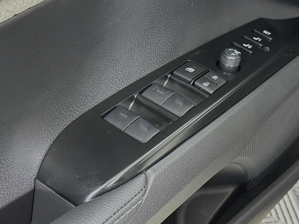 صورة مصغرة 12 لـ 2026 Toyota CAMRY XLE