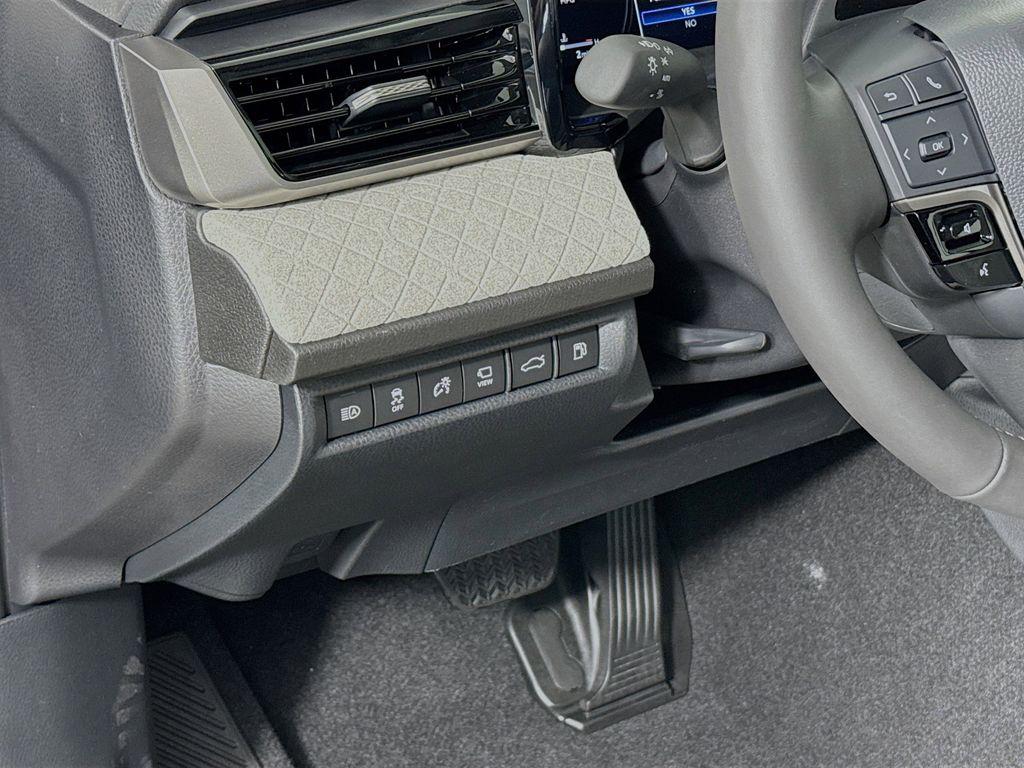 2026 Toyota CAMRY XLE photo 6