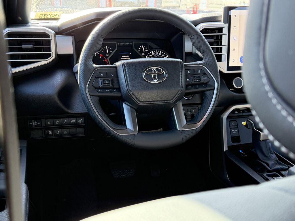 TOYOTA TUNDRA - 7