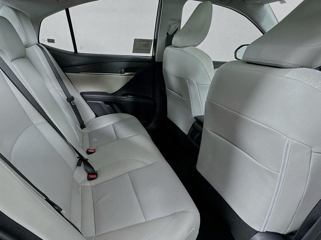صورة مصغرة 18 لـ 2026 Toyota CAMRY XLE