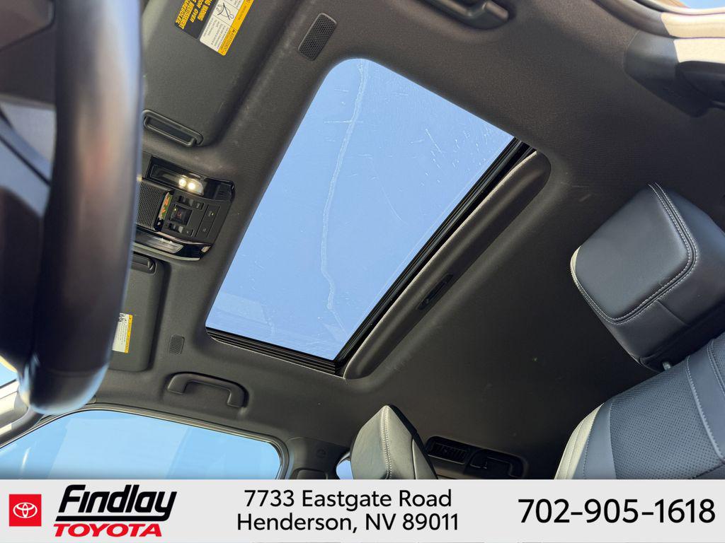 TOYOTA LAND CRUISER - 9