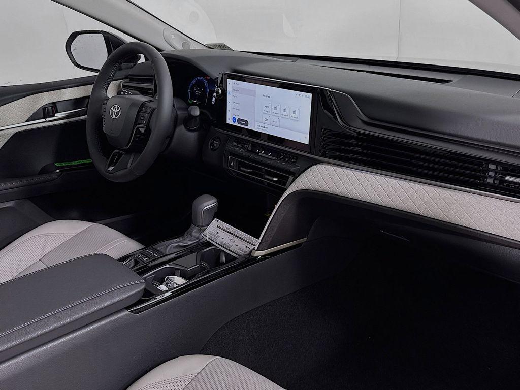 صورة مصغرة 20 لـ 2026 Toyota CAMRY XLE