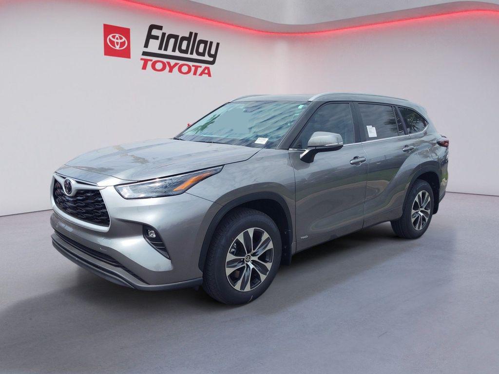 New 2026 Toyota Highlander Hybrid XLE