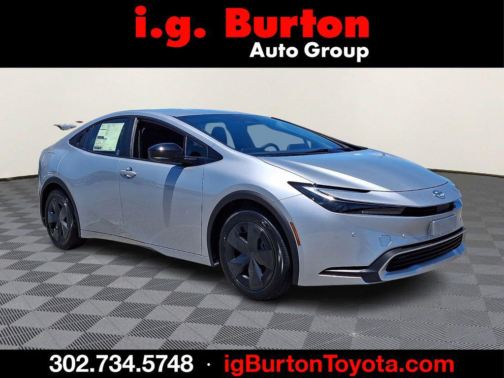 New 2026 Toyota Prius Plug-In Hybrid SE