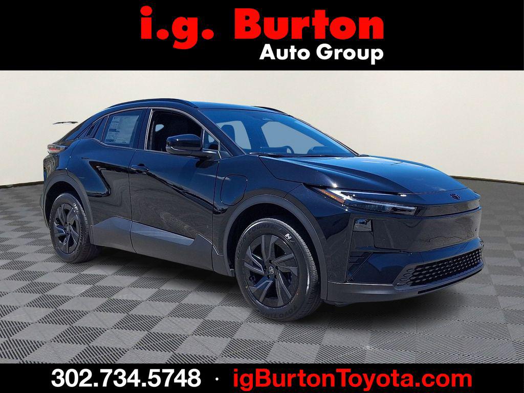 New 2026 Toyota C-HR SE