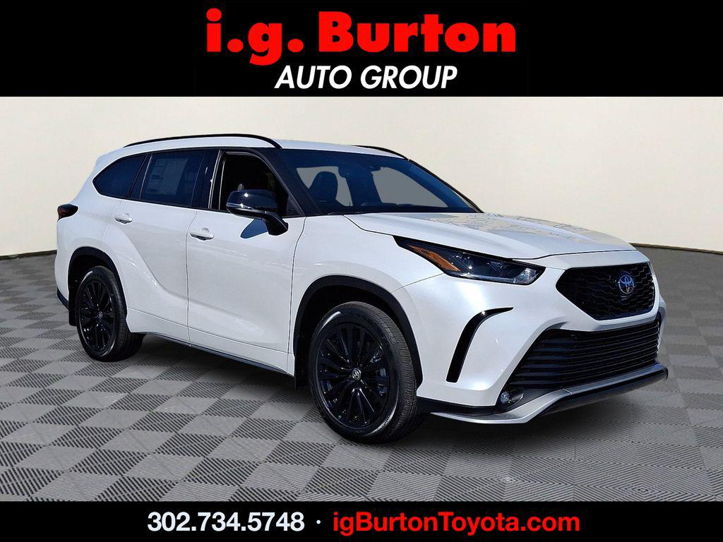 New 2026 Toyota Highlander XSE