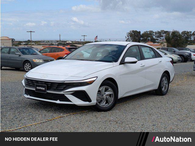 New 2026 Hyundai ELANTRA SE