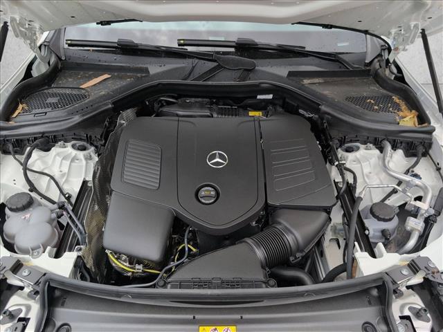 2026 Mercedes-BENZ GLC — миниатюра 17