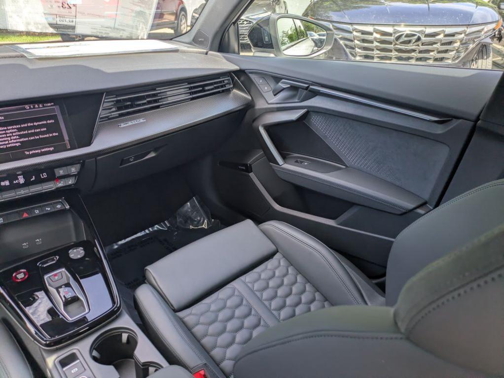 صورة مصغرة 16 لـ 2026 AUDI RS 3 2.5T