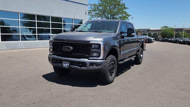 صورة 2 لـ 2026 FORD F-350 LARIAT SUPER DUTY