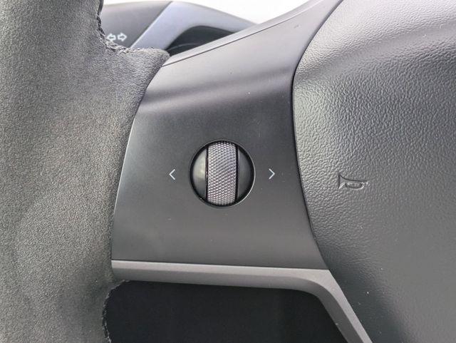 TESLA MODEL Y LONG RANGE DUAL MOTOR ALL-WHEEL DRIVE - 9