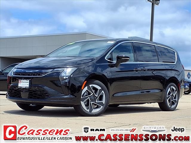 New 2027 Chrysler Pacifica LIMITED