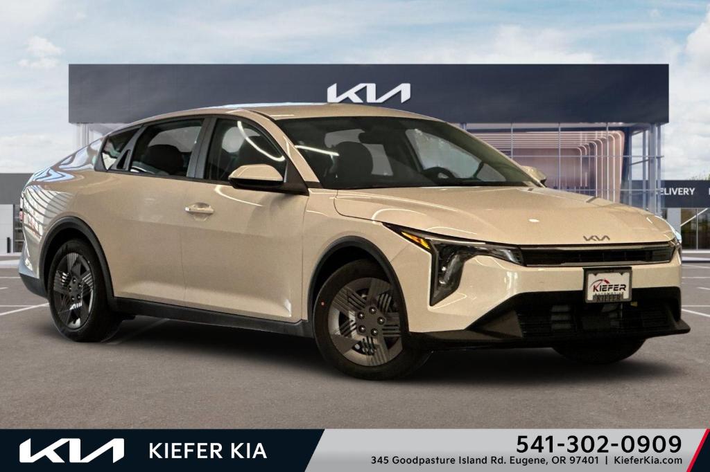 New 2026 Kia K4 LX