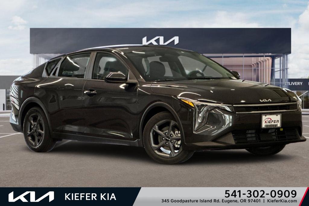 New 2026 Kia K4 LXS