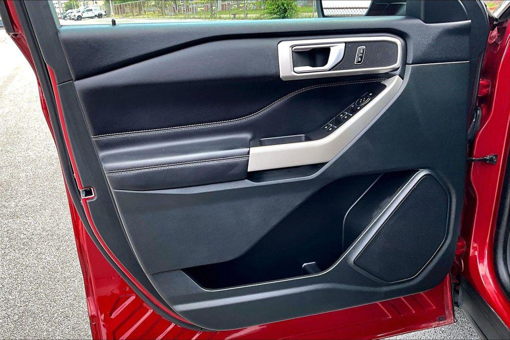 صورة مصغرة 21 لـ 2023 FORD EXPLORER XLT