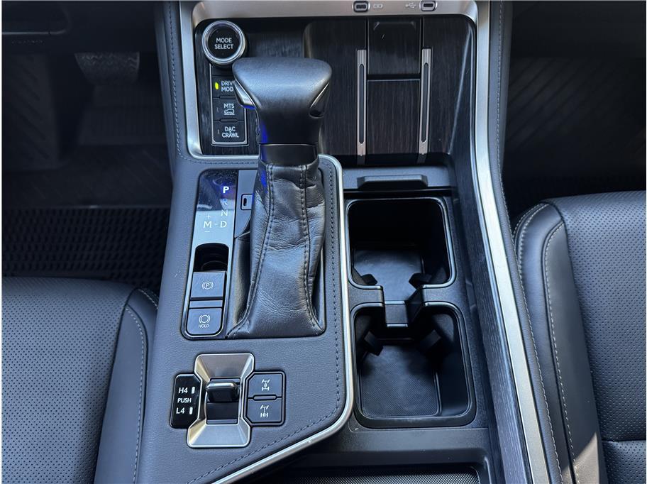 صورة مصغرة 23 لـ 2024 Lexus GX 550 OVERTRAIL