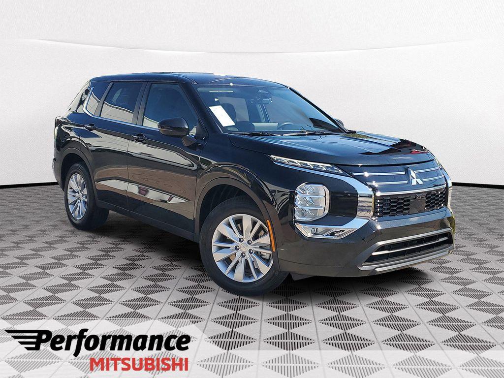 New 2026 Mitsubishi Outlander ES