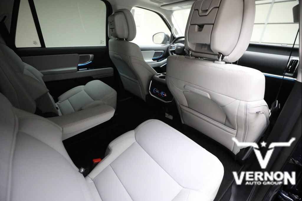 2027 FORD EXPEDITION MAX PLATINUM — миниатюра 12