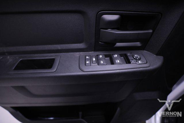 2026 RAM 3500 TRADESMAN CREW CAB 4X4 8' BOX — миниатюра 18