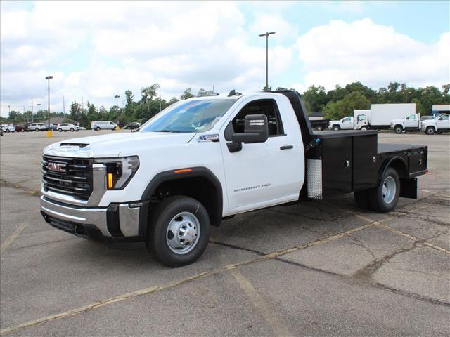 New 2025 GMC Sierra 3500 Base