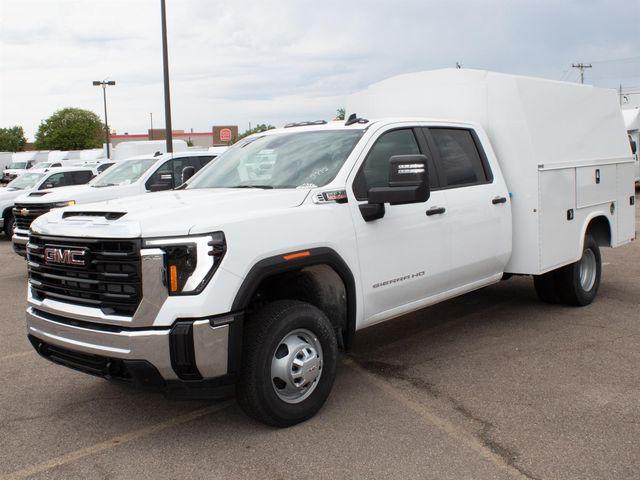New 2025 GMC Sierra 3500 Base