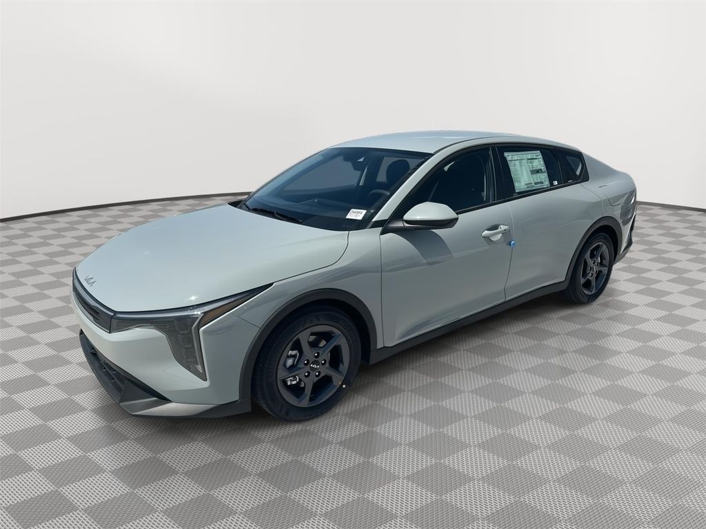 New 2026 Kia K4 LXS