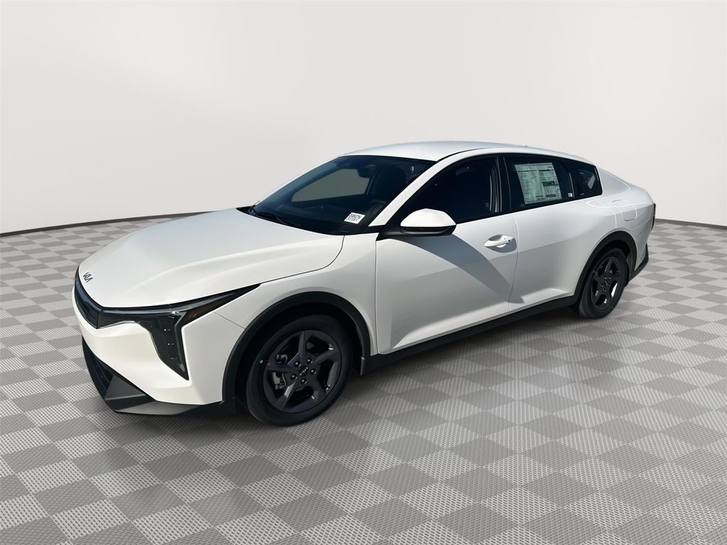New 2025 Kia K4 LXS