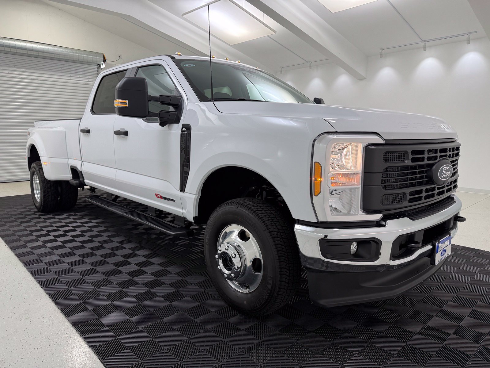 New 2027 Ford F-350 XL