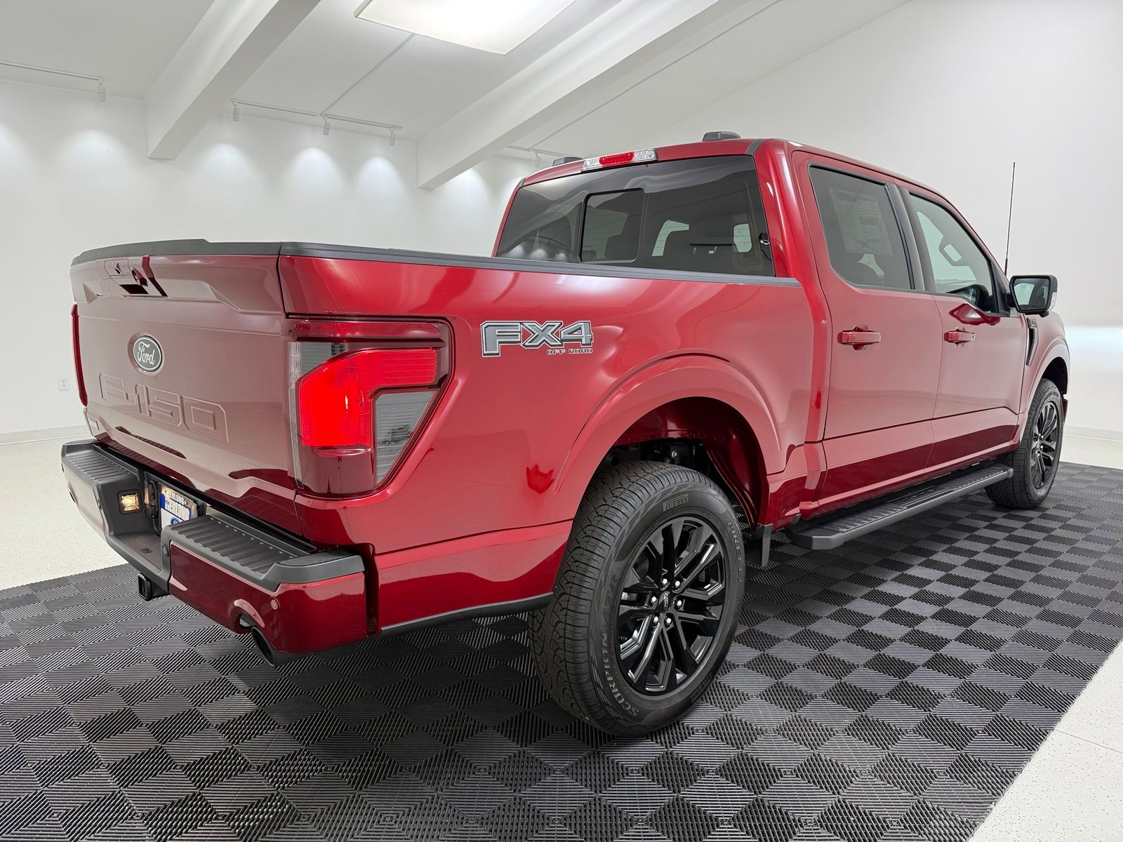صورة 7 لـ 2026 FORD F-150 XLT