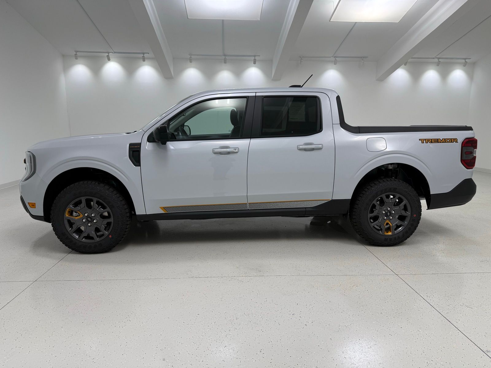 2026 FORD MAVERICK TREMOR photo 4