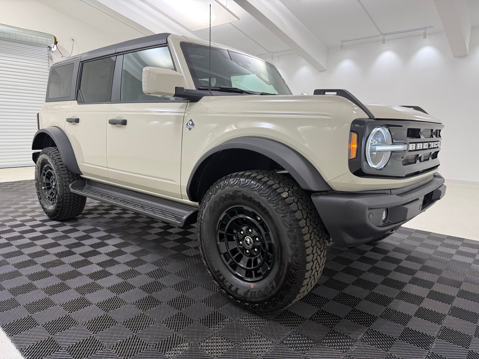 New 2026 Ford Bronco Outer Banks