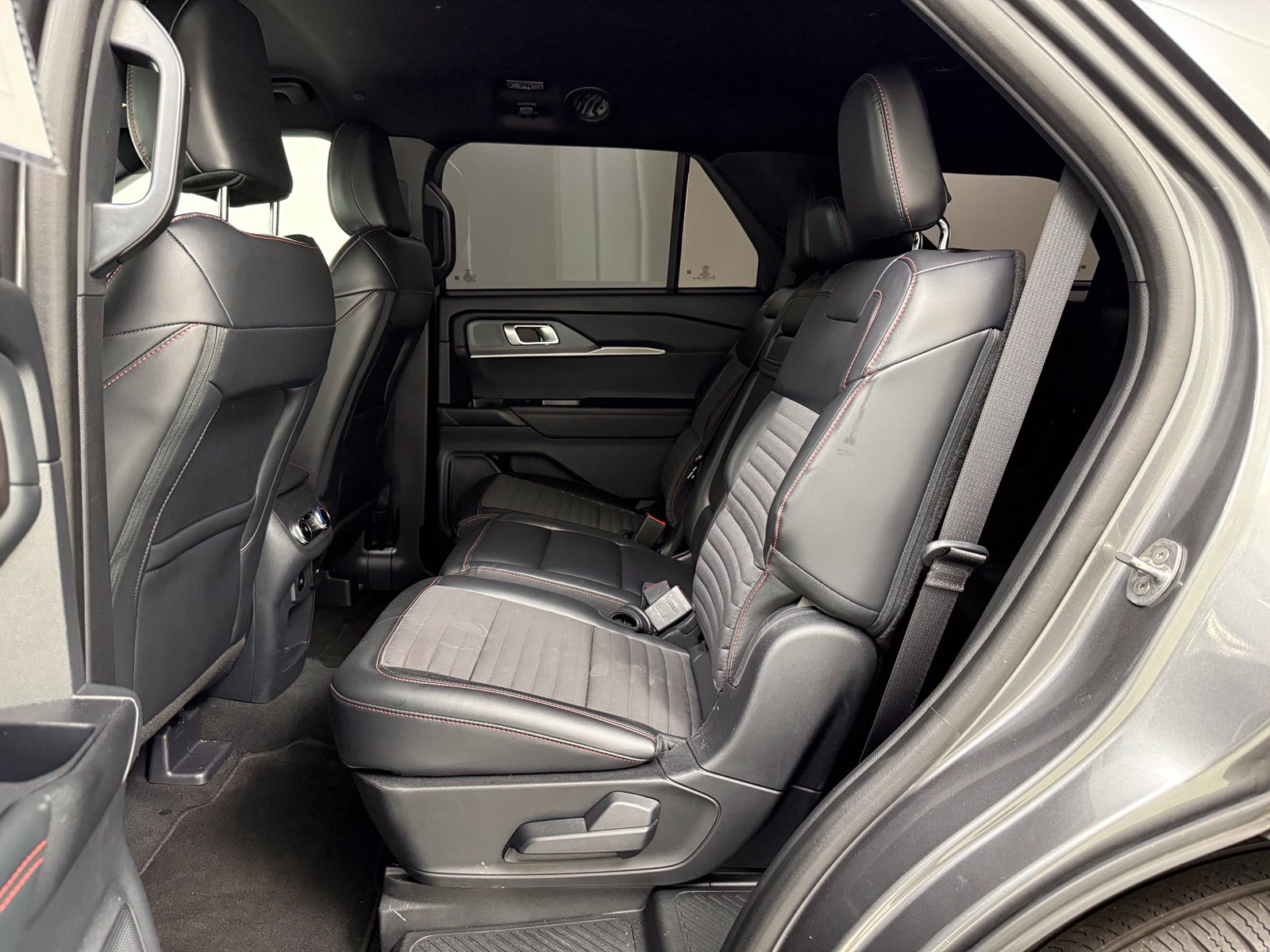 2025 FORD EXPLORER ST-LINE 4WD — миниатюра 22
