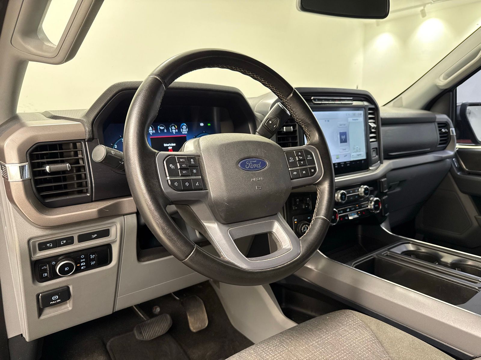 2024 FORD F-150 XLT — миниатюра 16