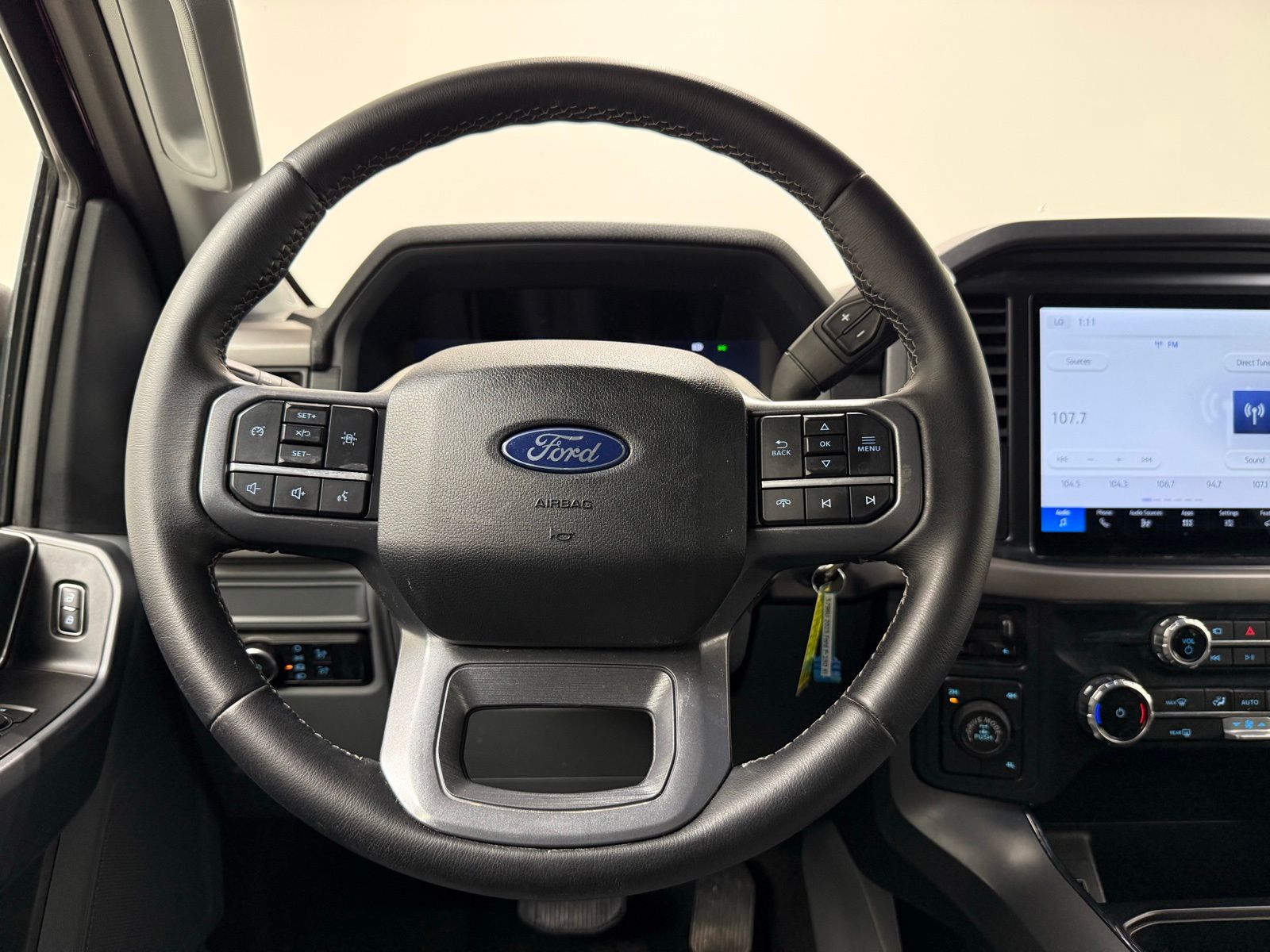 صورة مصغرة 26 لـ 2025 FORD F-150 XLT