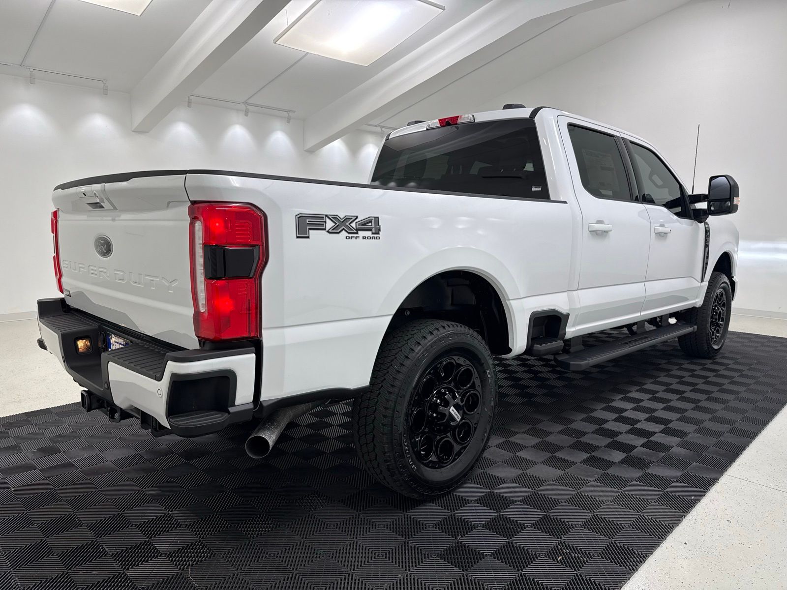 2026 FORD F-350 XLT — фото 7