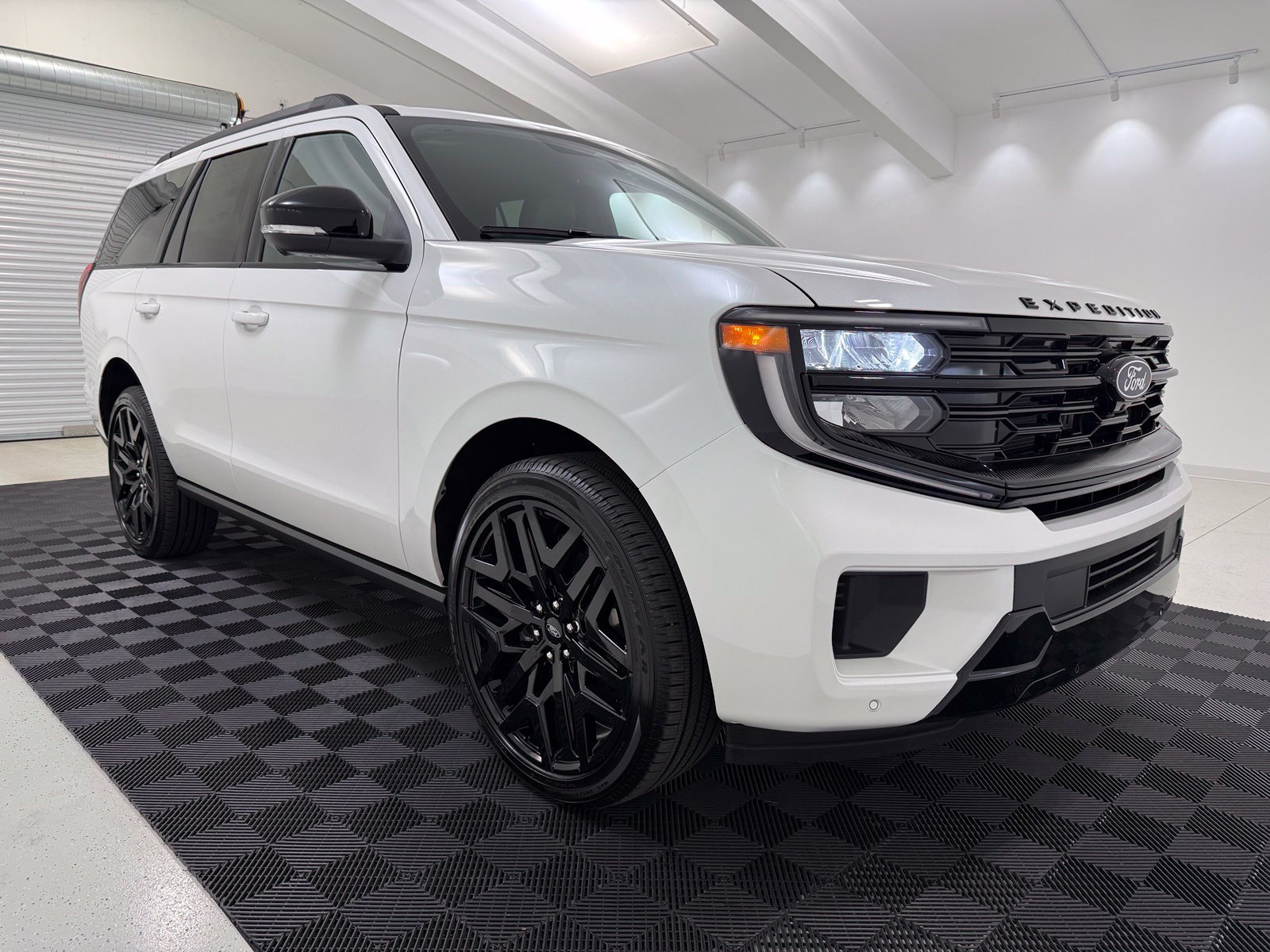 New 2027 Ford Expedition Platinum
